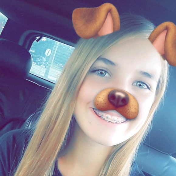 Meet your Posher, Vivian - Picture 1 of 1